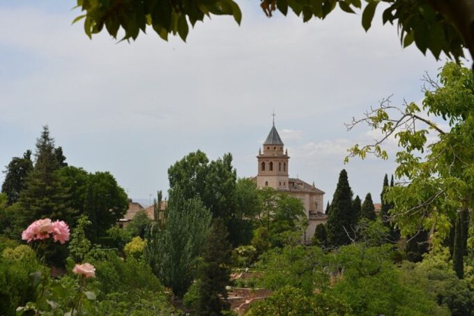 Granada: Alhambra Gardens, Generalife & Alcazaba Guided Tour - FAQ