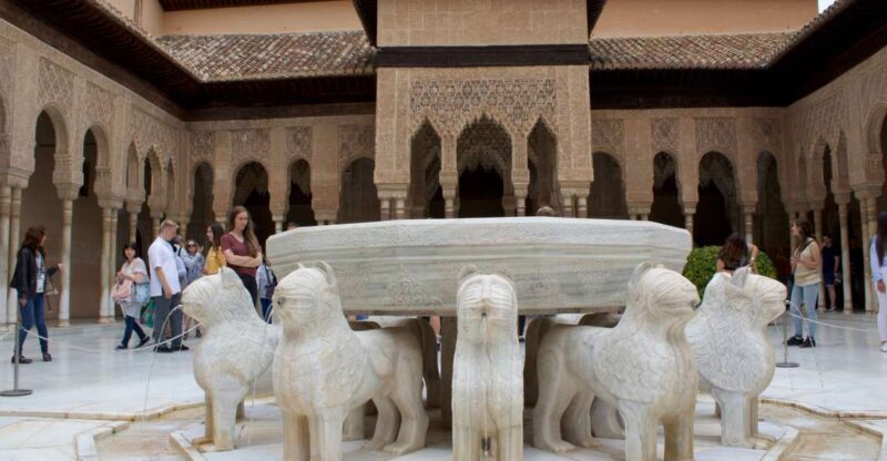 Granada: Alhambra Guided Tour With Nasrid Palaces - Highlights of the Tour