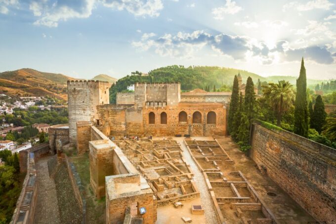 Granada: Alhambra, Nasrid, and Generalife Private Tour - Availability and Booking