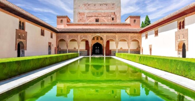 Granada: Alhambra, Nasrid, and Generalife Private Tour - Frequently Asked Questions