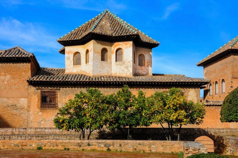 Granada: Alhambra, Nasrid Palaces and Generalife Guided Tour - Group Options