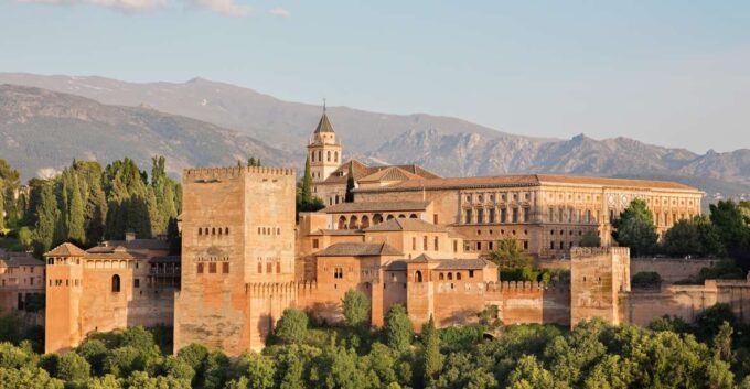 Granada: Alhambra, Nasrid Palaces and Generalife Guided Tour - Frequently Asked Questions