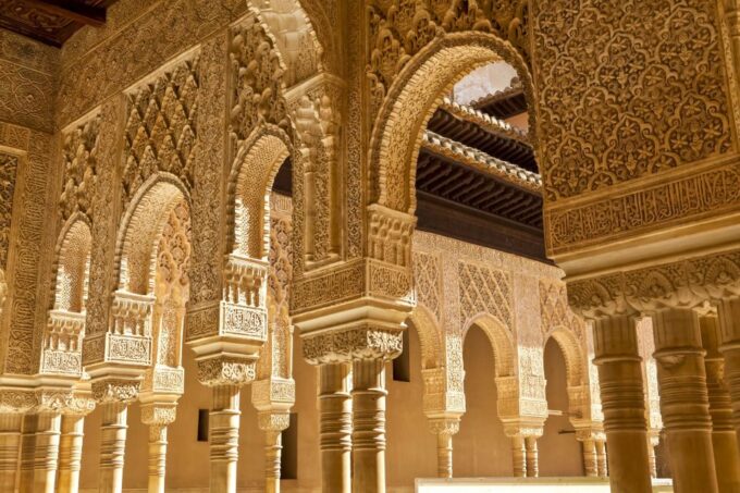 Granada: Alhambra, Nasrid Palaces, and Generalife Tour - Frequently Asked Questions