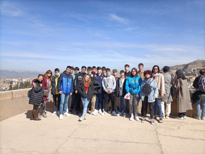 Granada: Alhambra, Nasrid Palaces, & Generalife Guided Tour - Frequently Asked Questions