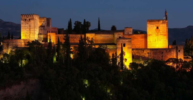 Granada: Alhambra Night Visit Entry Ticket - Visit Details