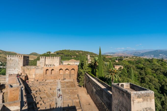 Granada: Alhambra Ticket and Guided Tour With Nasrid Palaces - Tour Experience Options