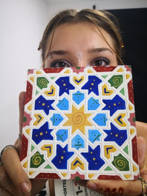 Granada: Alhambra's Craft Workshop - Inclusions and Exclusions