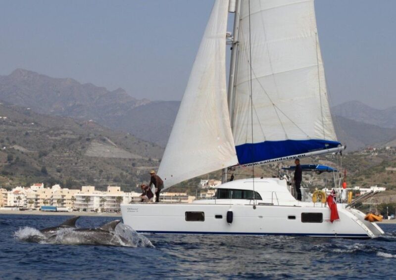 Granada and Costa Tropical: Luxury Catamaran Trip With Lunch - Stunning Scenery and Landscapes