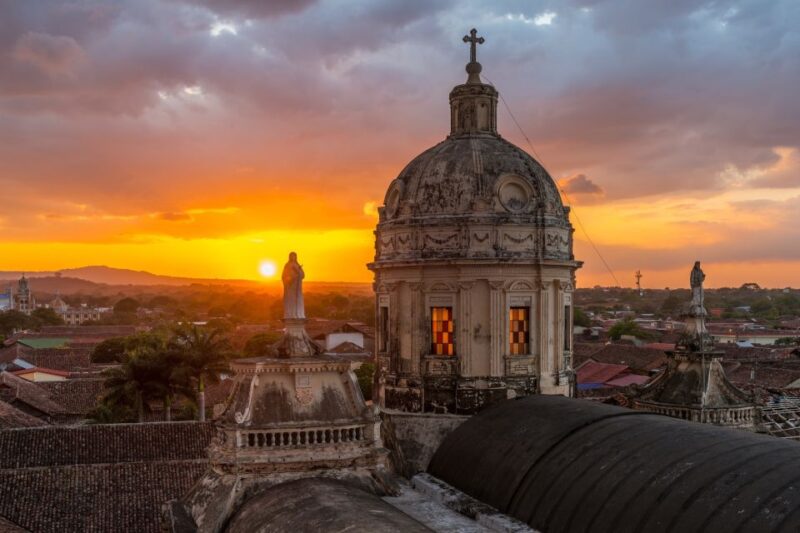 Granada City Exploration Game and Tour - Key Points