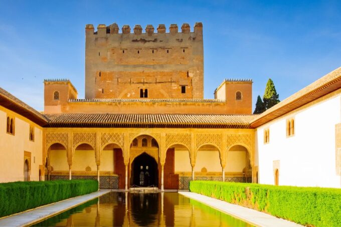 Granada: First Discovery Walk and Reading Walking Tour - Frequently Asked Questions