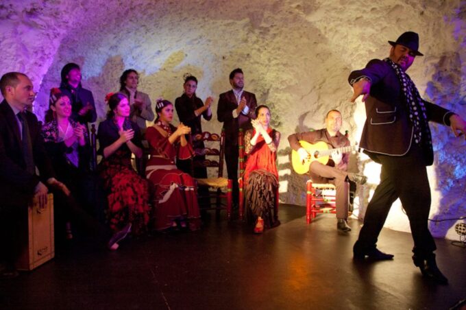 Granada: Flamenco Show at Templo Del Flamenco With Drink - Frequently Asked Questions