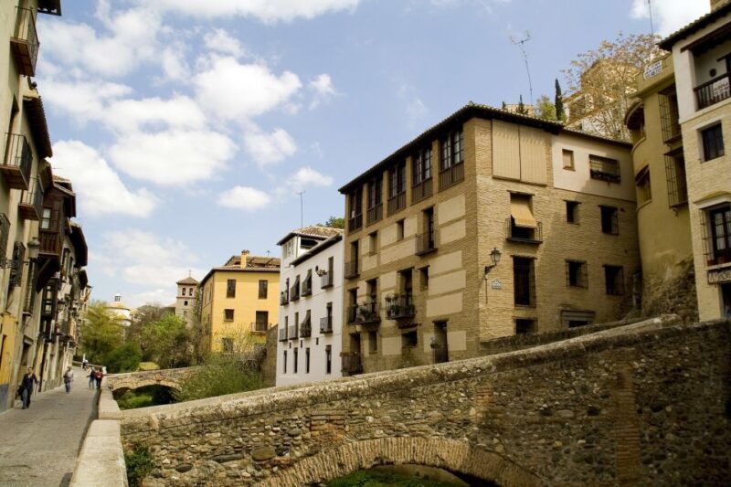 Granada Full Day: Alhambra General, Albayzin and Sacromonte - Discovering the Albayzin Neighborhood