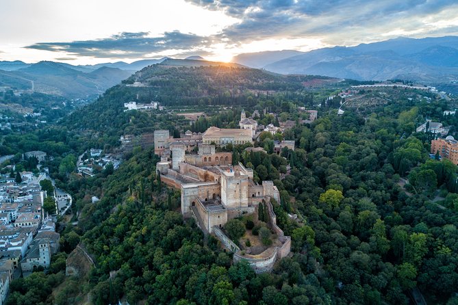 Granada Full Day: the Complete Alhambra + the Albaicin and Sacromonte - Albaicín Neighborhood