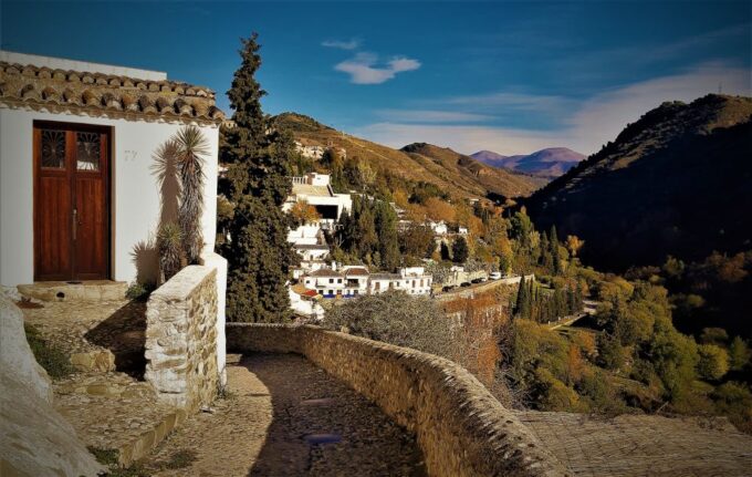 Granada: Guided Albaicin, Sacromonte, and Viewpoints Tour - Frequently Asked Questions