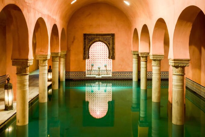 Granada: Hammam Al Ándalus With Massage - Important Considerations for Visitors