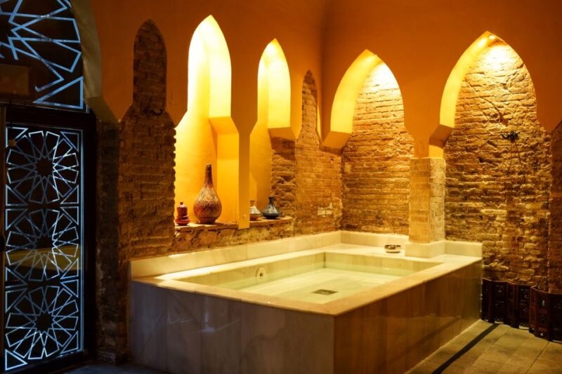 Granada: Hammam Experience With Massage at Baños De Elvira - Swimwear and Quiet Environment