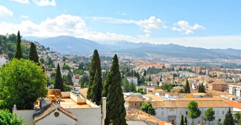 Granada: Old Jewish Quarter Smartphone Audio Guide - Key Points