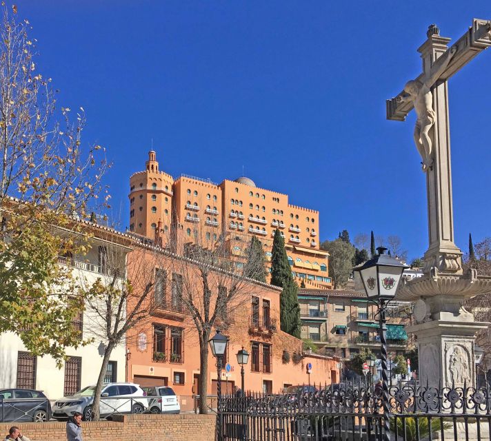 Granada: Old Jewish Quarter Smartphone Audio Guide - Tour Features and Technology