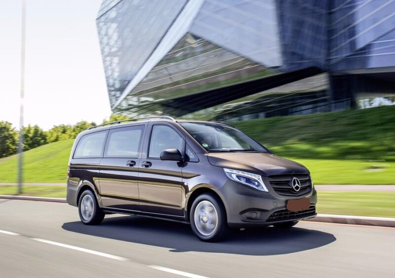 Granada: Private Luxury Airport Transfer - Key Points