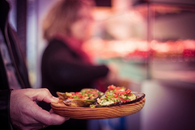 Granada Private Tapas & Walking Tour - Exploring the Albaicin Neighborhood
