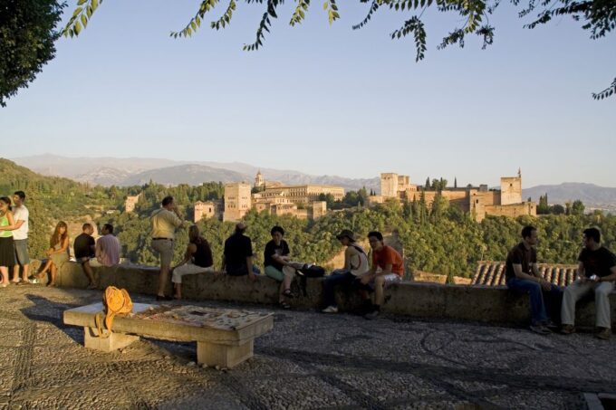 Granada Private Tour: 2.5 Hours - Old Town & Albaicin - Frequently Asked Questions