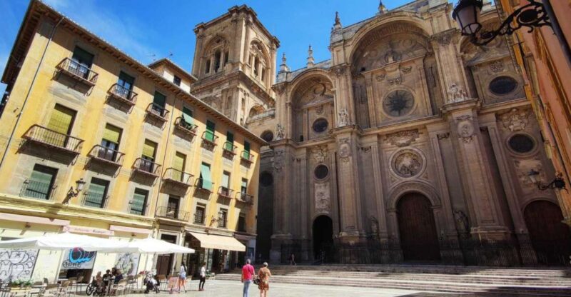Granada: Private Tour of the City Center and Cathedral - Tour Guide Language