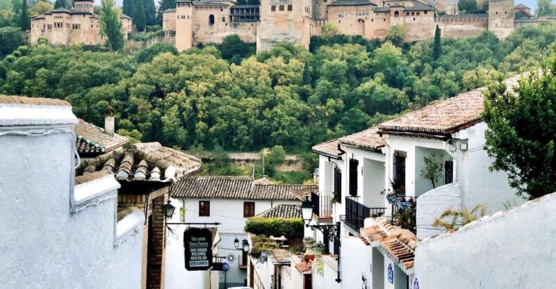 Granada: Private UNESCO-Heritage Albaicin Walking Tour - Highlights of the Tour