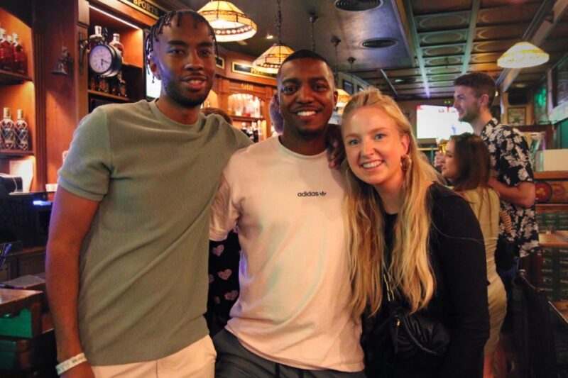 Granada: Pubs & Clubs Crawl With Drinks & Club Entry Ticket - Key Points