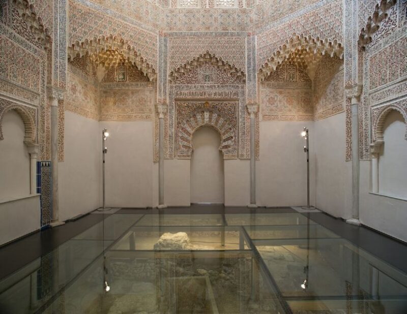 Granada: Royal Chapel and Historical Center Walking Tour - See First Islamic University