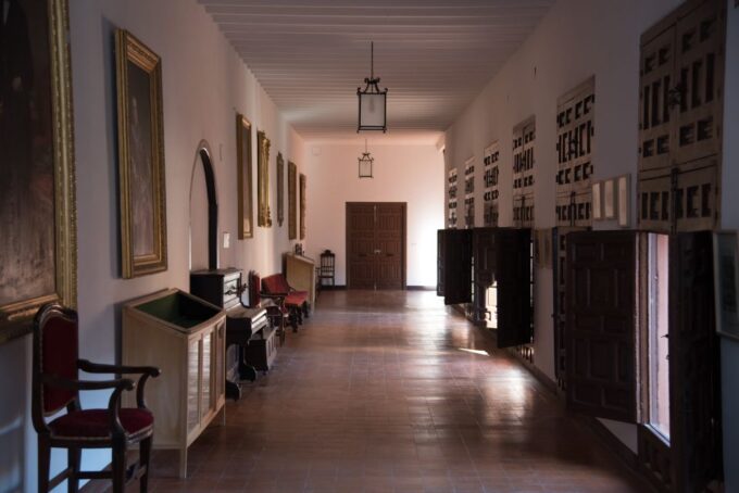 Granada: Sacromonte Abbey Entry Ticket With Audio Guide - Admiring Panoramic Views From Mount Valparaiso