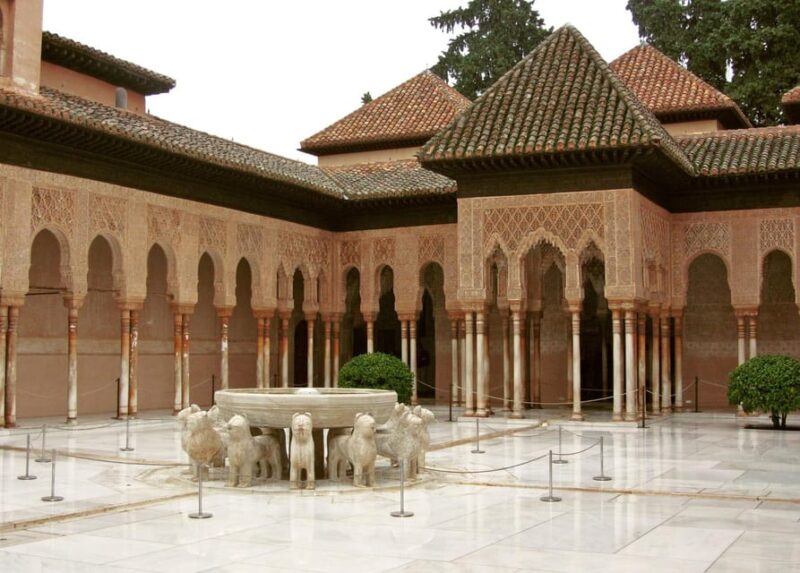 Granada: Tour of Alhambra, Generalife & Nasrid Palaces - Tour Highlights