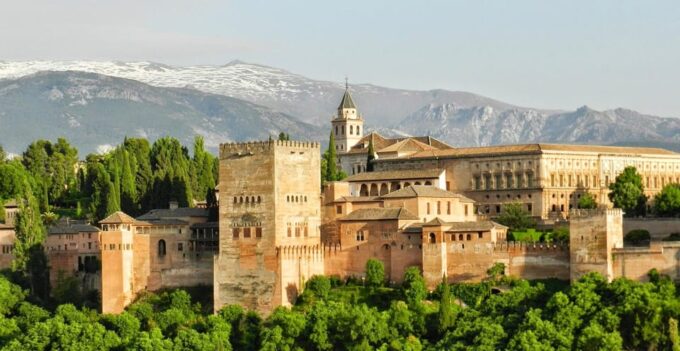Granada: Tour of Alhambra, Generalife & Nasrid Palaces - Frequently Asked Questions