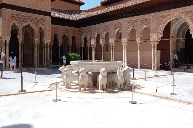 Granada, Visit Alhambra With Nasrid Palaces, Gardens and Alcazaba - Transportation Options