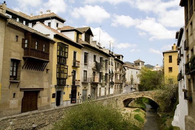 Granadas Heritage Private Tour of Albaicín,Sacromonte & Sagrario - Key Points