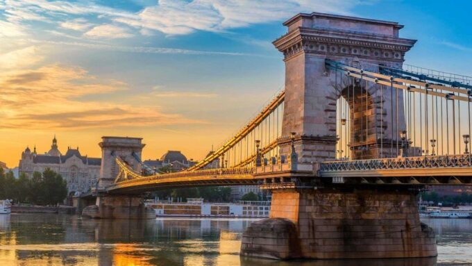 Grand Budapest Private Driving Tour - Transportation and Pickup