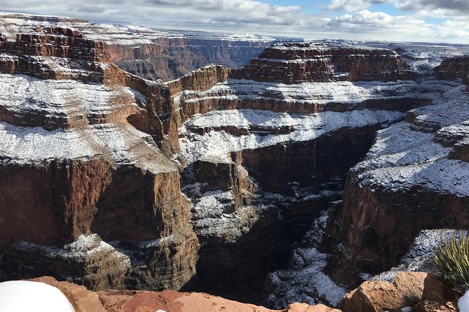 Grand Canyon Helicopter Tour With Eagle Point Rim Landing - Parking and Self-Driving