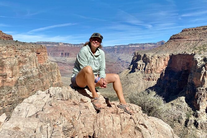 Grand Canyon Private Hike Including Lunch at El Tovar - Pickup and Start Time