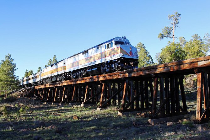 Grand Canyon Railroad Excursion From Sedona - Travel Through Oak Creek Canyon