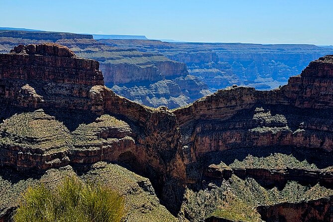 Grand Canyon West Rim, Hoover Dam Stop and 7 Magic Mountains Tour - Visiting 7 Magic Mountains