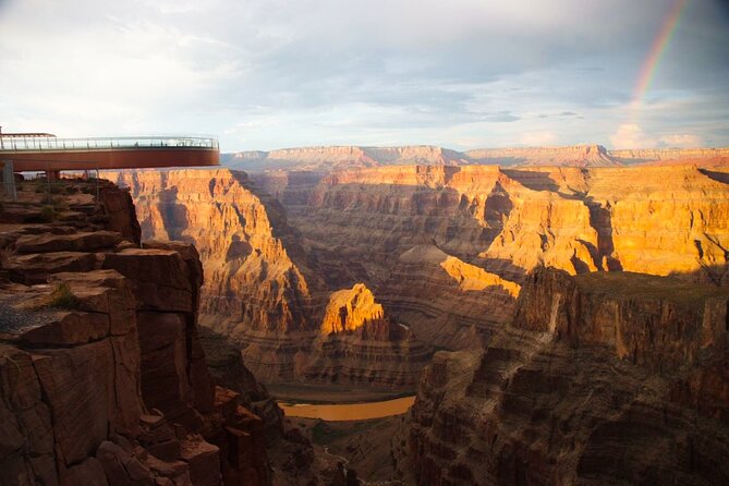 Grand Canyon West Rim With Skywalk & Lunch From Las Vegas - Experiencing the Skywalk Attraction