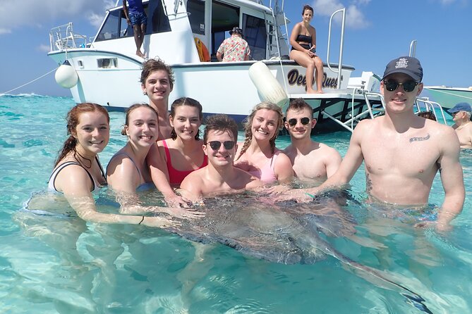 Grand Cayman Half-Day Private Charter - Amenities and Inclusions