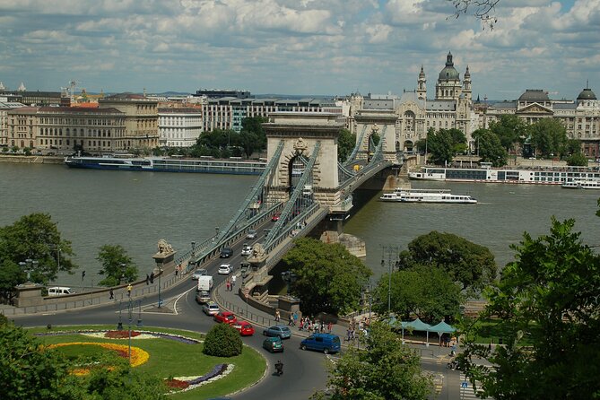 Grand City Tour - Explore the City