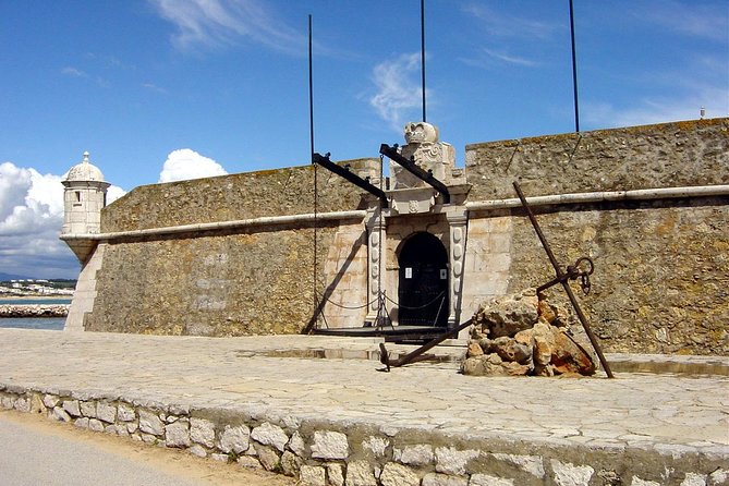 Grand Lagos & Cape St.Vincent Full-Day Bus Tour - Transportation and Pickup Details