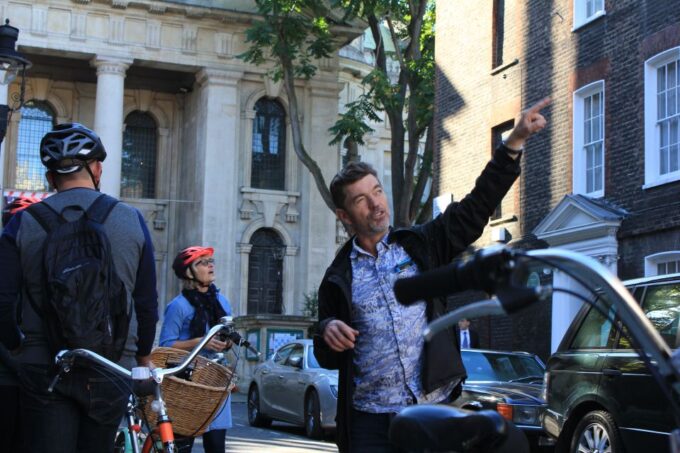 Grand London Half-Day Bicycle Tour - What to Bring