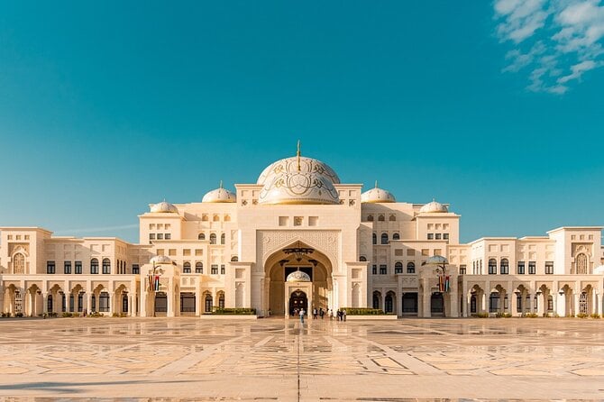 Grand Mosque and Qasr Al Watan Abu Dhabi Private Tour From Dubai - Exploring Sheikh Zayed Grand Mosque
