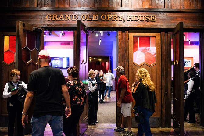 Grand Ole Opry VIP Experience: Admission With Lounge Access and Artist Visit - Artist Visit Opportunity