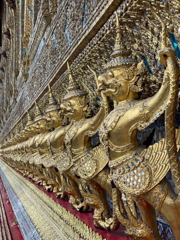 Grand Palace Tour Guide - Key Points