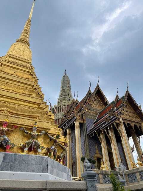 Grand Palace Tour Guide - Accessibility