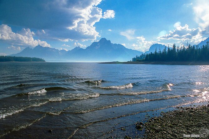 Grand Teton, Yellowstone, Devils Tower and Mount Rushmore 7-day Tour - Departure Options