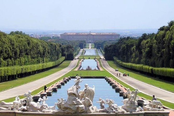 Grand Tour Amalfi Coast, Naples, Capri, Pompeii, Salerno, Paestum and Caserta - Visiting the Ancient Site of Paestum